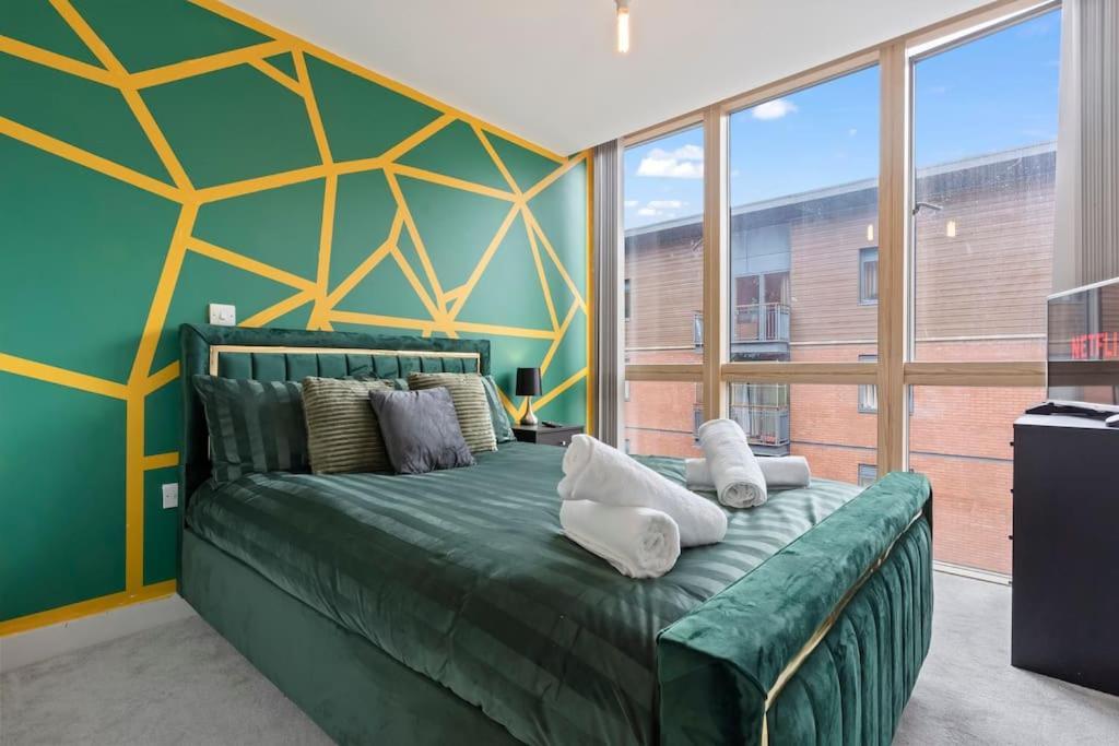 Mailbox Centre Apartment *